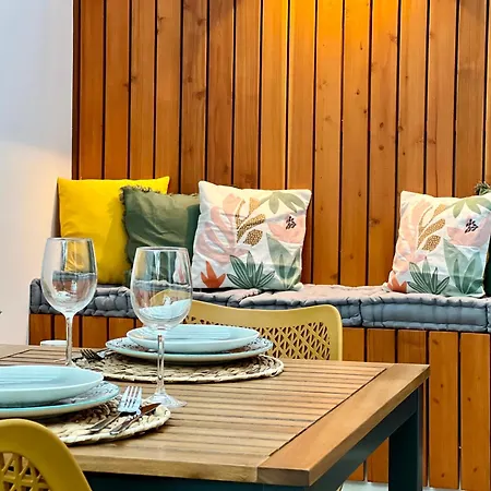 Domus Vallis * Furnas